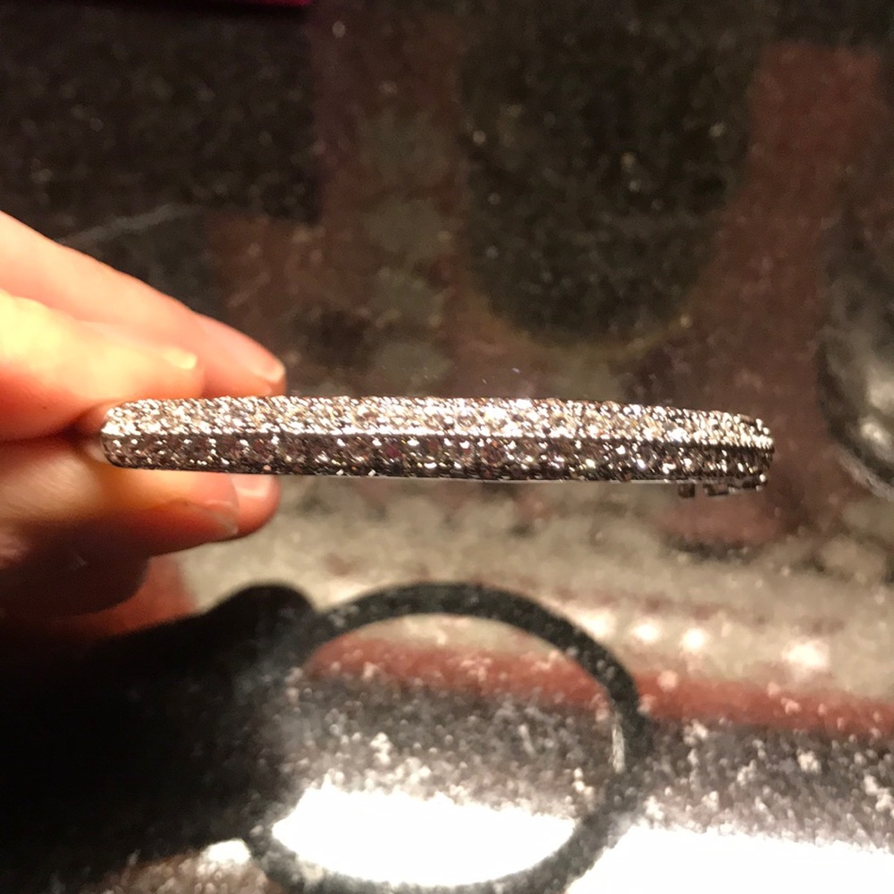 NWT Lia Sophia crystal silver bangle